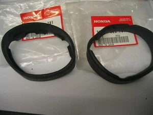 NEW OE Honda CB 250 350 360 400 450 500 SPEEDO TACHO METER CUSHIONS SET OF 2 - Picture 1 of 1