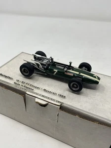 SRC Metall Maßstab 1:43 gebautes Modell 1966 F1 Cooper Maserati Typ 81 grün - Bild 1 von 8