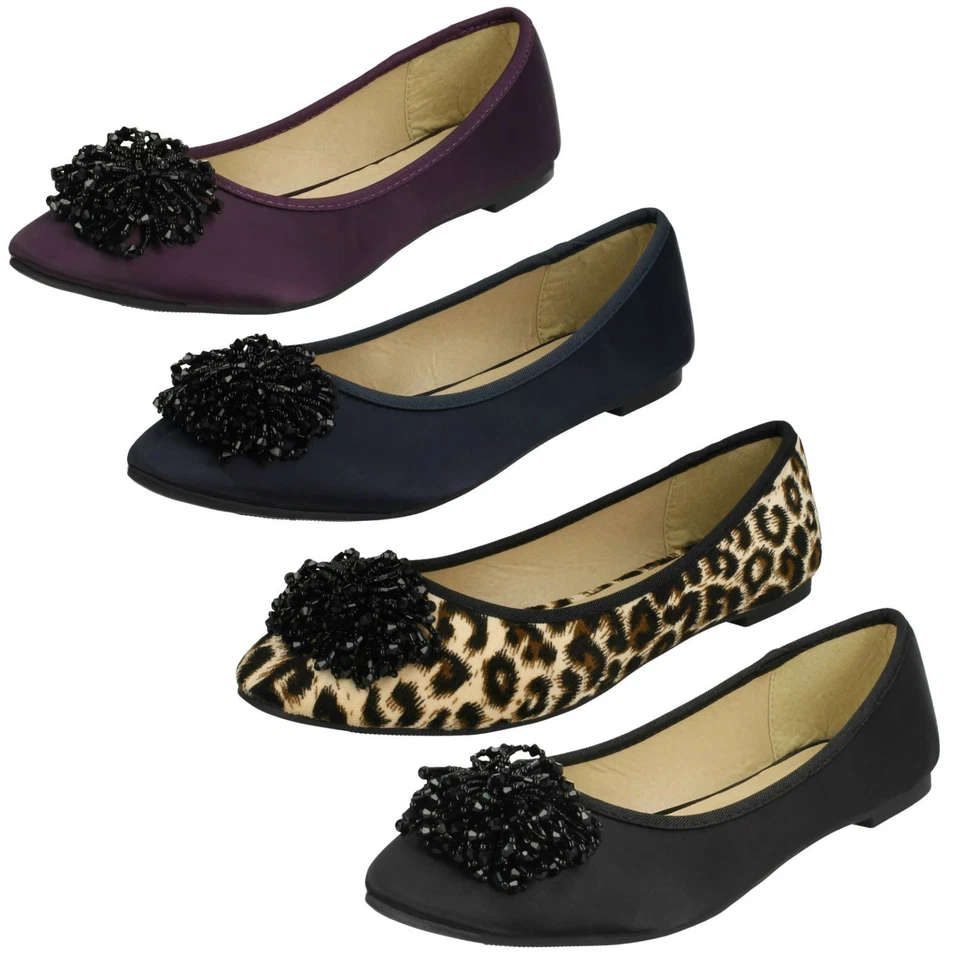 Ballerine piatte da donna con volant e perline a pois - Immagine 1 di 1