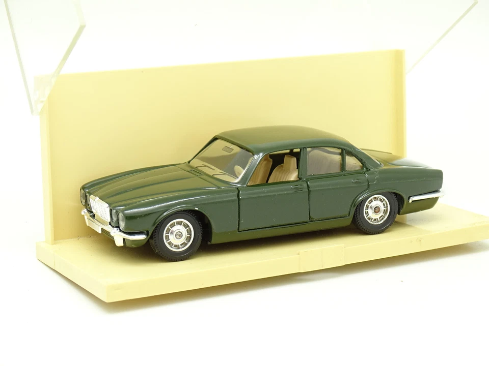 Solido 1/43 - Jaguar XJ12 Grün - Bild 1 von 1