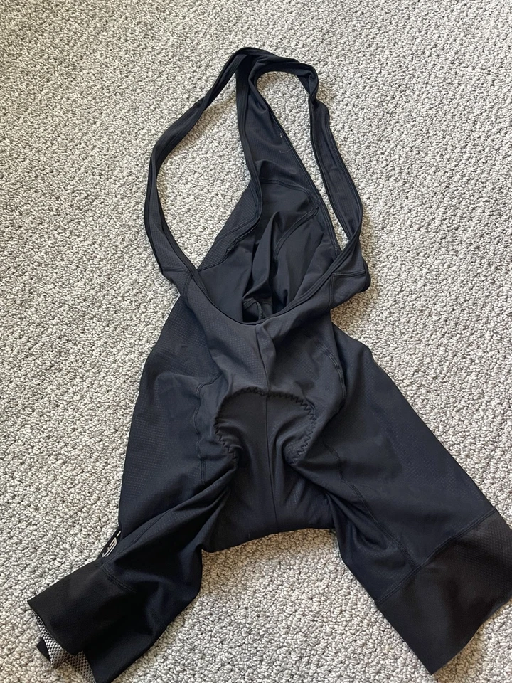 Мужские велосипедные шорты-комбинезон Voler Black Label - средние - Изображение 1 из 3