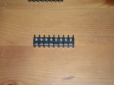 Curtis Terminal Block  8 Position Screw Connection PC Board Mounting - Image 1 of 4