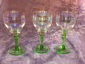3 Antique Gorgeous Glasses With Green Stem And Iridescent Bowl - Picture 1 of 6