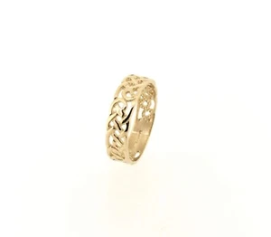 Solid 9ct Yellow Gold Irish Celtic Infinity Love Knot Band Ring Hallmarked - Picture 1 of 5