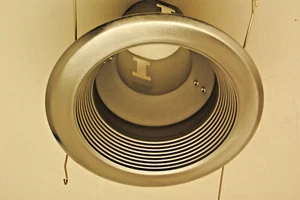 Nora Lighting NT-5001N 5″ Baffle Splay Trim with Flange Natural Aluminum - Picture 1 of 6