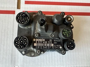 1990-1991-1992 MERCEDES R129  SL500 IGNITION CONTROL MODULE 0 227 400 722 OEM - Picture 1 of 2