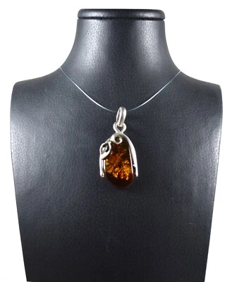 Ciondolo in Ambra Baltica e Struttura con Calla in Argento 925 Made in Italy - Immagine 1 di 3