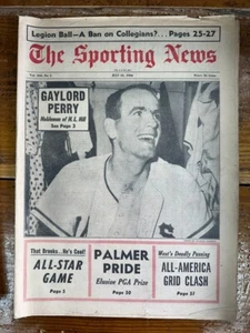 The Sporting News July 23, 1966 Gaylord Perry Cover - Picture 1 of 2