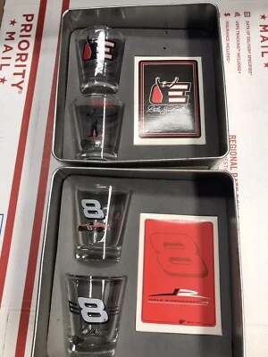 JUEGO DE REGALO DE LATA VASOS Y TARJETAS WINNERS CIRCLE NASCAR DALE WONHARDT #88 DALE JR #8 Foto 1 de 4