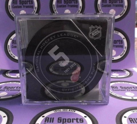 Nicklas Lidstrom  #5 1991-2012 Retirement Official Game  Hockey Puck INglasco Cover