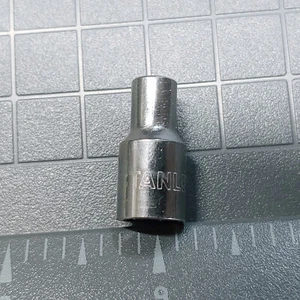 Enchufe de 6 puntos cromado de accionamiento métrico de 1/4" Stanley de 5 mm - Imagen 1 de 4