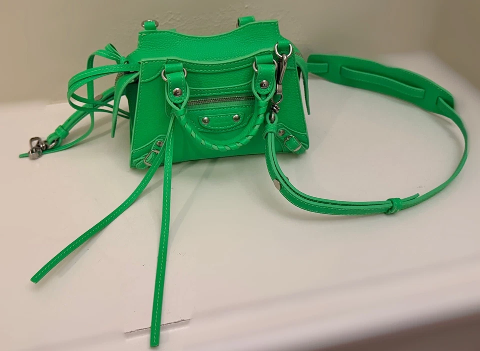 Mini Bolso de Mano 100% Auténtico, Totalmente Nuevo, Balenciaga, Cuero Clásico Ciudad, Verde Foto 1 de 4