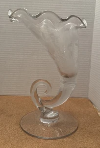 VINTAGE CAMBRIDGE GLASS ETCHED 9-1/2” CLEAR CORNUCOPIA VASE - Picture 1 of 7