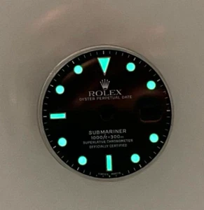 Genuine Rolex 16610 Submariner Black Dial, Chromalight Blue/Green (6) - Picture 1 of 4