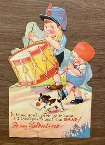 Tarjeta de felicitación del día de San Valentín de la década de 1940 banda de música niño tocando flauta de batería 3D P1B - Imagen 1 de 11