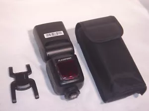Flashpoint Zoom Li-on TTL R2 On-Camera Flash for Sony digital camera - Picture 1 of 8