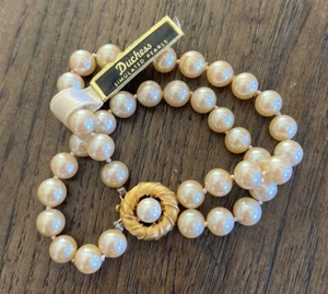 Vintage NWT Duchess Simulated Pearl Bracelet - Picture 1 of 3