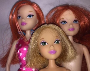 Winx Club Dolls Bloom Flora - Picture 1 of 3