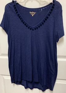 Top Lilly Pulitzer Etta talla L pima azul marino pompones cuello en V manga corta EC - Imagen 1 de 7