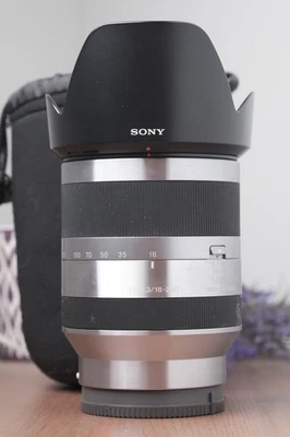 Sony SEL18200 18-200mm F3.5-6.3 OSS E-mount Manual Zoom Lens With UV - Silver - Image 1 of 4