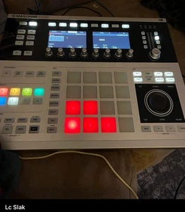 Maschine Studio Groove Production Studio White with Brand New Power Supply - Picture 1 of 1