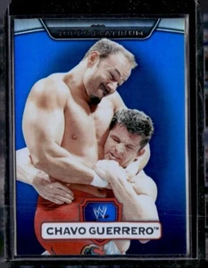 2010 Topps Platinum WWE Wrestling Blue #78 Chavo Guerrero #80/199 - Imagen 1 de 2
