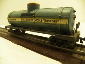 VARNEY HO SCALE TANK CAR ULTX 25149 THE FINEST CHEMICALS FOR INDUSTRY - Picture 1 of 5