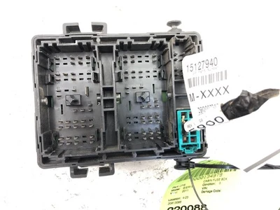 2011 Gmc Sierra 07-13 机舱保险丝盒继电器接线板 Oem 20813086 — 第 1/4 张图片