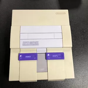 Super Nintendo (SNES) - SNS-001 - TESTED WORKS WITH HOOKUPS AND CONTROLLER - S1 - Picture 1 of 7