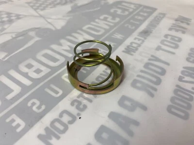 Retenedor de bombilla de faro Polaris nuevo stock antiguo OEM 4032004 1990-1991 400 500 650 Foto 1 de 3