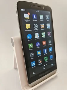 Blackberry Z30 Black Unlocked 16GB 2GB RAM 4.2" BBOS10 Mobile Smartphone - Picture 1 of 14