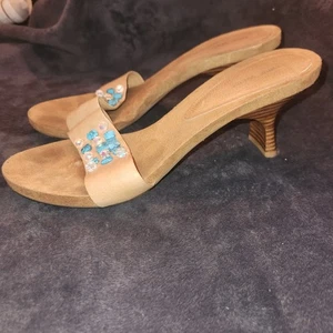 Nine West sandals 10M Turquoise Jewel Accents 2 1/2” Kitten Heel - Picture 1 of 6