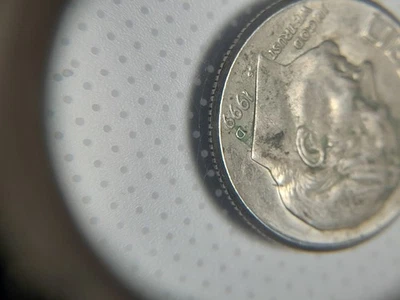 !!Bid Now!! 1999 D Error Dime Missing Half Of Rim On Full Coin 😎 Coin !Bid Now! - Image 1 of 4
