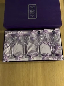 Edinburgh Crystal - Kelso Design - Set Of 4 Wine Glasses - Complete With Box - Picture 1 of 7