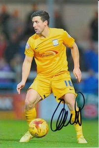 FOTO 2 DE DAVID BUCHANAN FIRMADA A MANO POR PRESTON NORTH END 2. - Imagen 1 de 1