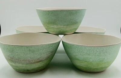 Juego de cinco cuencos de melamina de grano de madera sintética Pier 1 de 6" Foto 1 de 4