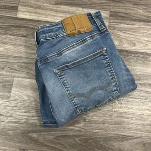 AMERICAN EAGLE Original Straight Leg Blue Denim Jeans Men's Size 32 x 30 - Picture 1 of 12