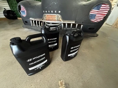(3) OEM NEW HYUNDAI One Gallon Long Life Coolant Antifreeze 00232-19010 - Image 1 of 4