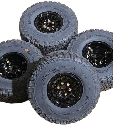 1/10 Scale Proline Crawler Tires With Injora Beadlock Wheels And Inserts - Image 1 of 4