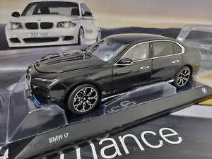 NEU MINICHAMPS BMW MINIATUR i7 SOPHISTO GRAU DIECAST MODELL 1:18 80435A8F295 - Bild 1 von 13
