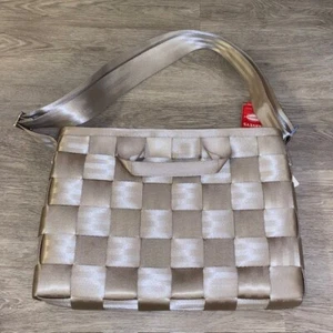 NWT Harveys The Original Seatbelt Bag Champagne Beige Laptop Tote Bag - Picture 1 of 7