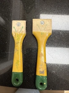 Richard 2,25" und 1 5/8" Holzschaber Made in Canada Maler Handwerkzeug - Bild 1 von 8