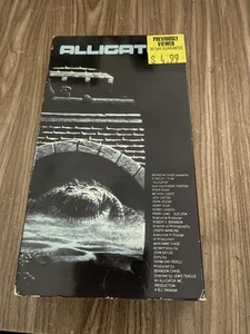 Alligator VHS 1980 / 1986 Lightning Video Release Giant Sewer Gator 80s Horror - Picture 1 of 6