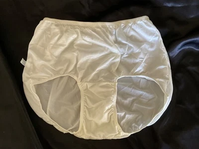 Braguita Calzoncillo Completo Refuerzo Nailon Doble Ancho Transparente Blanco Sedoso De Colección Talla 42 Foto 1 de 4