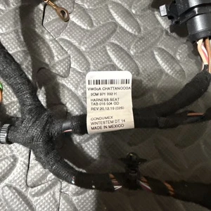 Genuine Volkswagen Harness 3CM-971-392-L - Picture 1 of 10