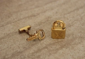 LOUIS VUITTON 925 MECAN Key and Padlock Cufflink - Picture 1 of 21