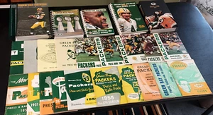 1950-2019 Green Bay Packers Media Guides serie completa di 70 RARO con spedizione gratuita - Foto 1 di 2