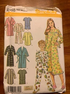 Simplicity 4388 Sewing Pattern Kids Pajamas/Nightgown/Robes Size 3 4 5 6 Uncut - Picture 1 of 4