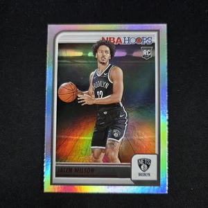 2023-24 Panini Hoops - Jalen Wilson #258 Holo Foil Parallel Rookie Card RC NM - Foto 1 di 2
