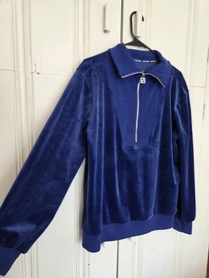 Calvin Klein Large Velour Half-Zip Pullover Sweatshirt in Royal Blue y2K Velvety - Image 1 of 4